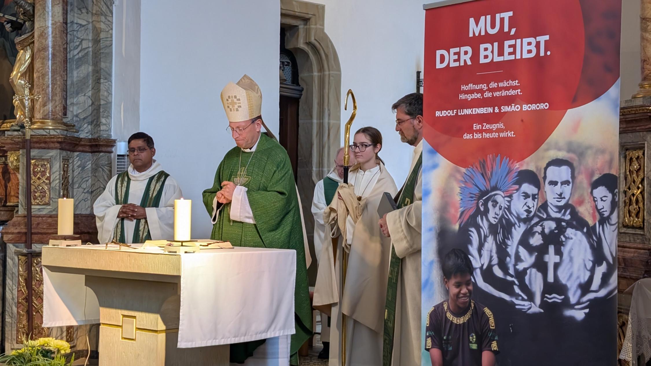 Feierlicher Abschluss des Gedenkjahres für Pater Rudolf Lunkenbein und Simao Bororo