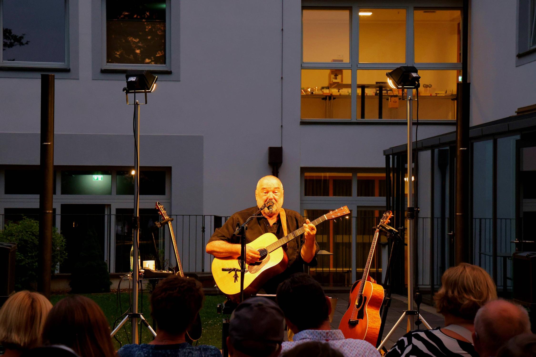 Wolfgang Buck – Im Schatten der Basilika