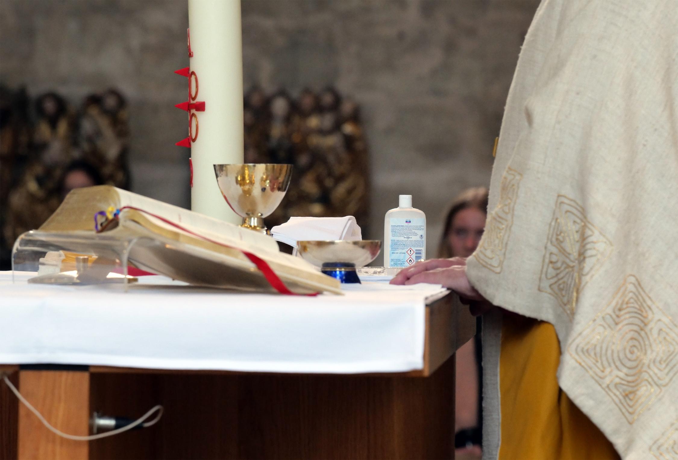 Heilige Messe Symbolbild
