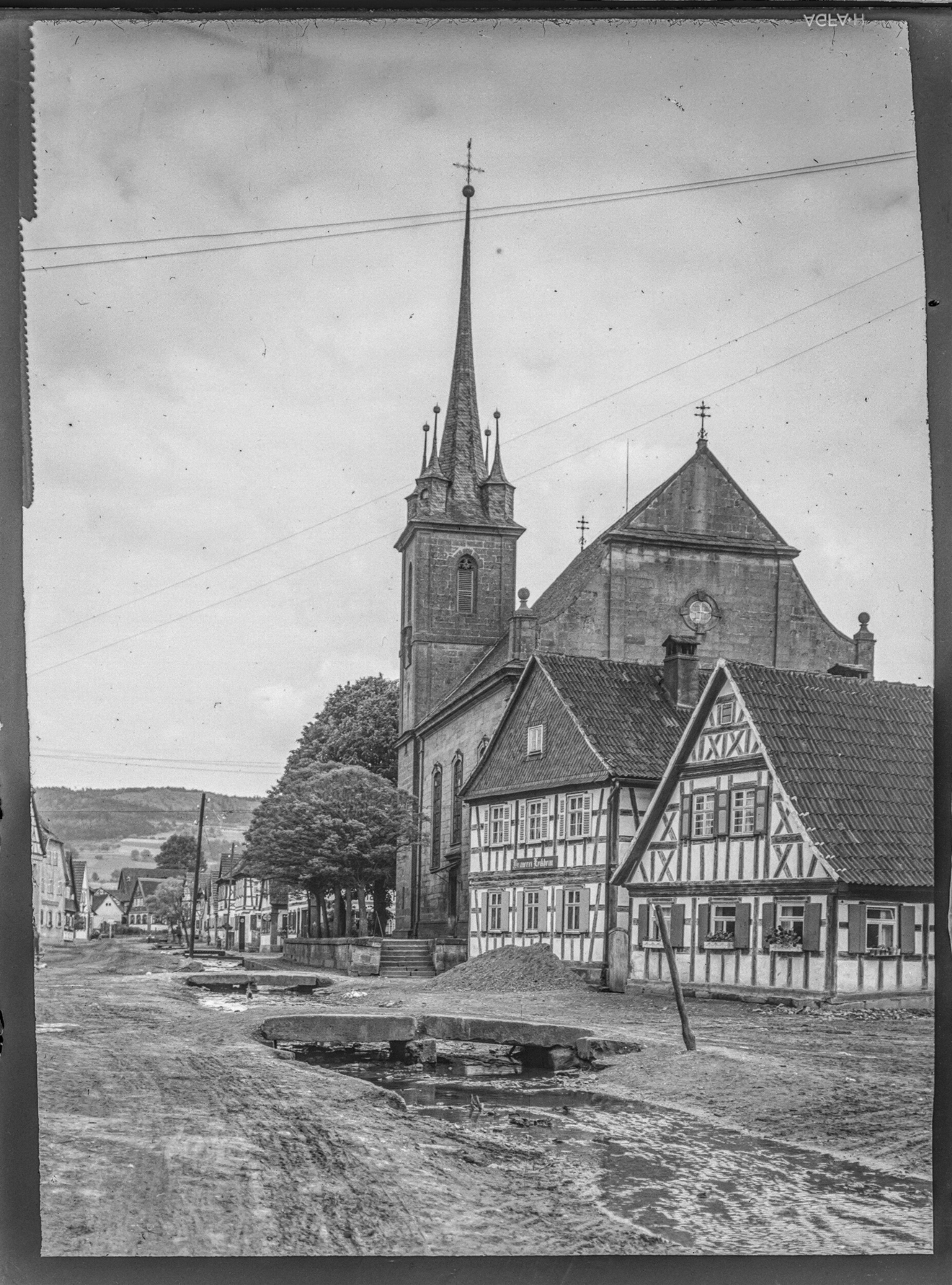 Kleukheim Pfarrkirche historische Aufnahme