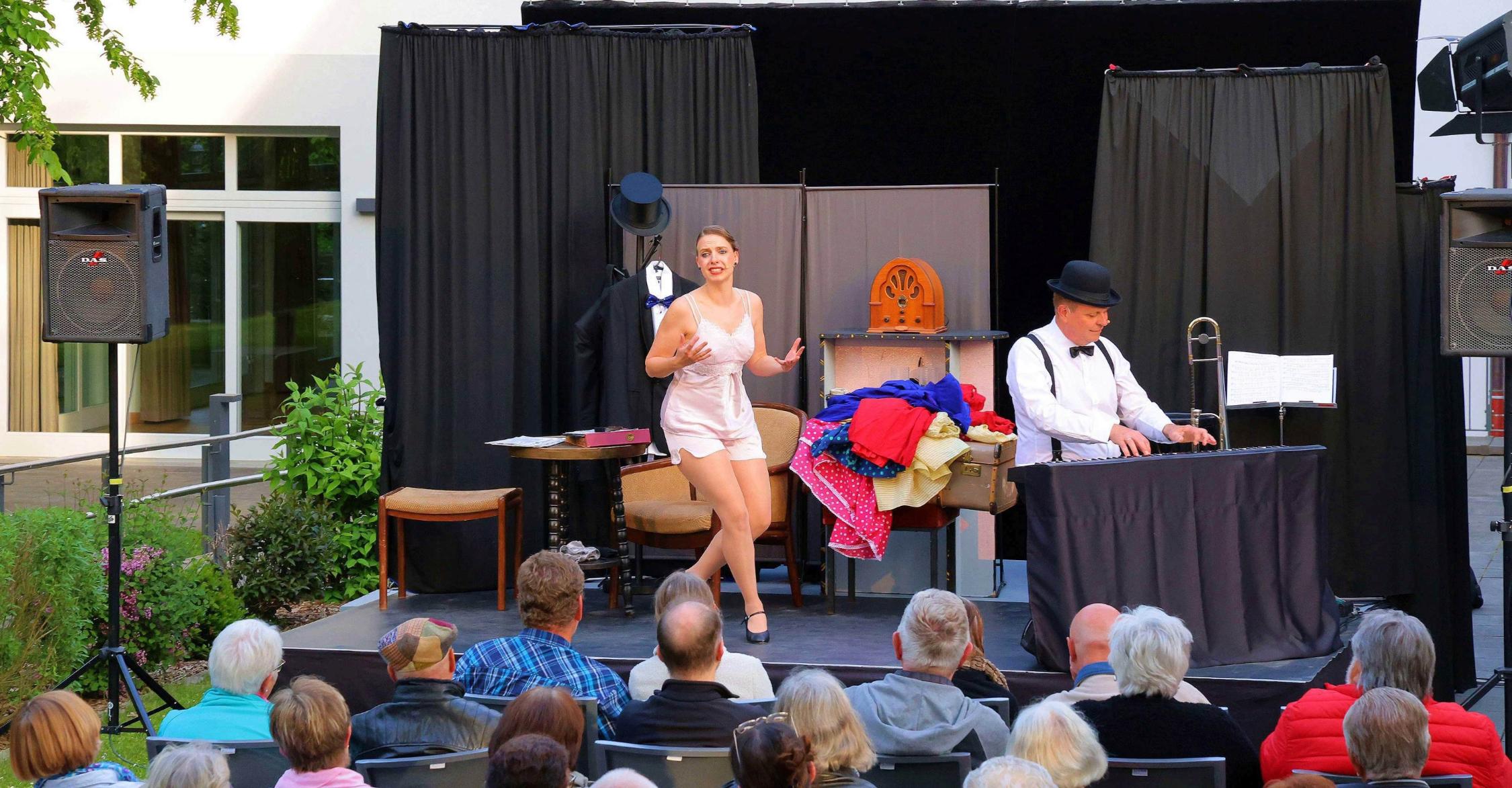 In der Bar zum Grammophon – Fränkischer Theatersommer