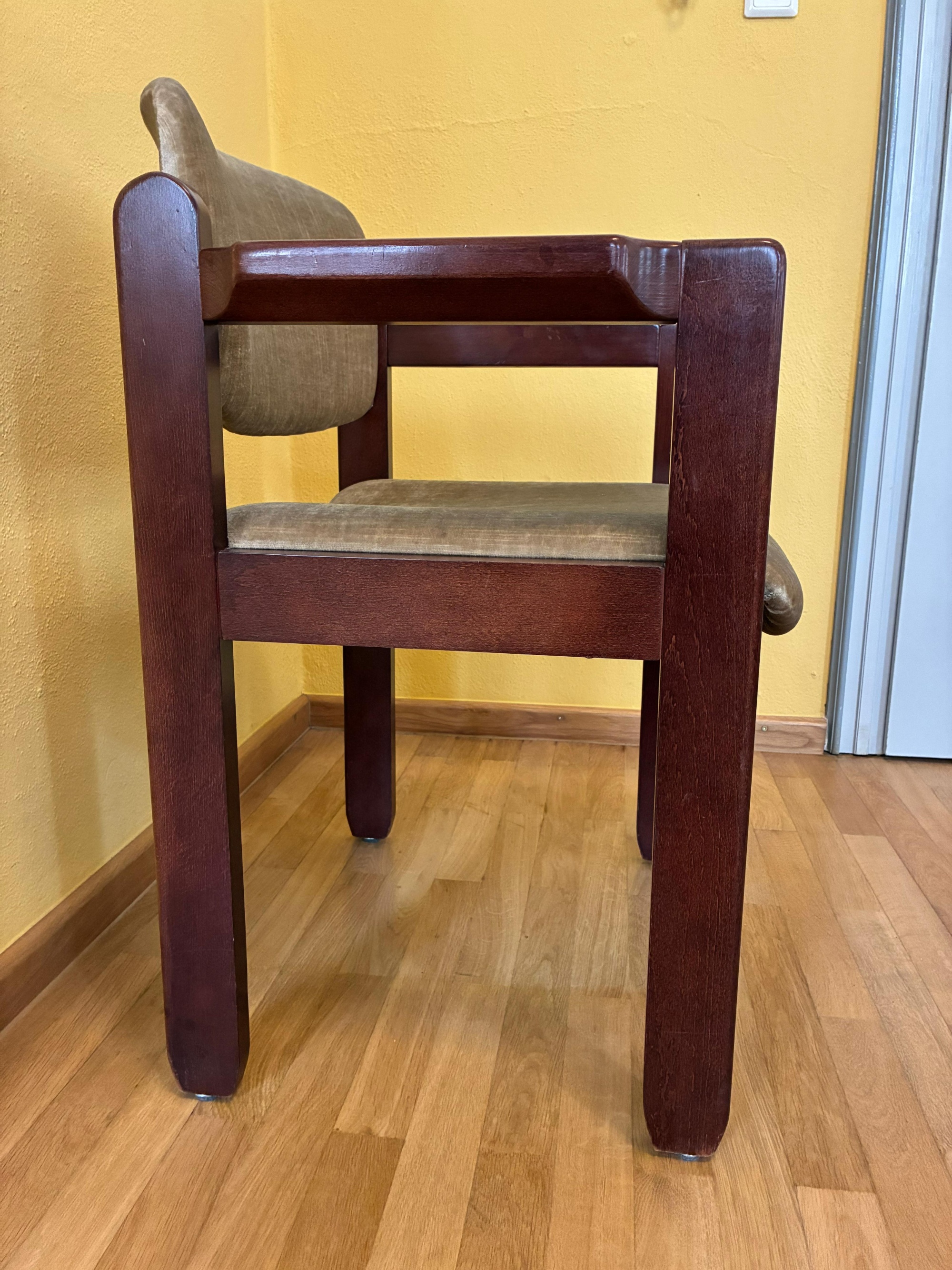 Mobiliar-Verkauf