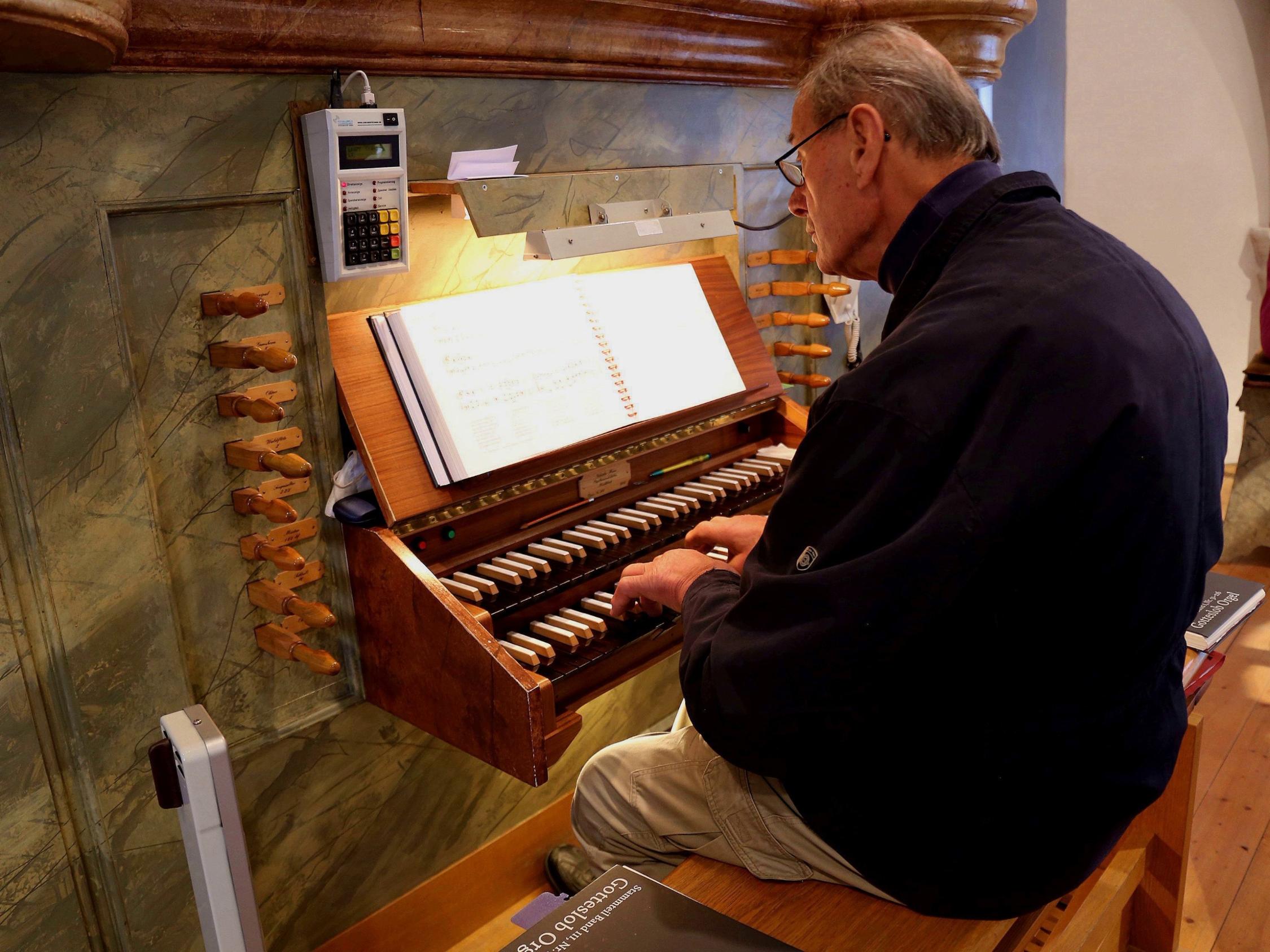 Orgel_Frauendorf_0005.JPG