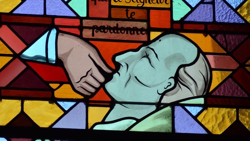 stained-glass-4760907_1280